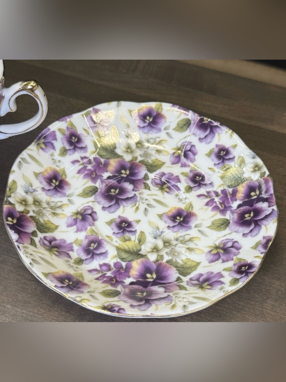 Floral Fine Porcelain Cup & Saucer Set Purple
Violets, Gold Trim, Fielder - Picture 9 of 10